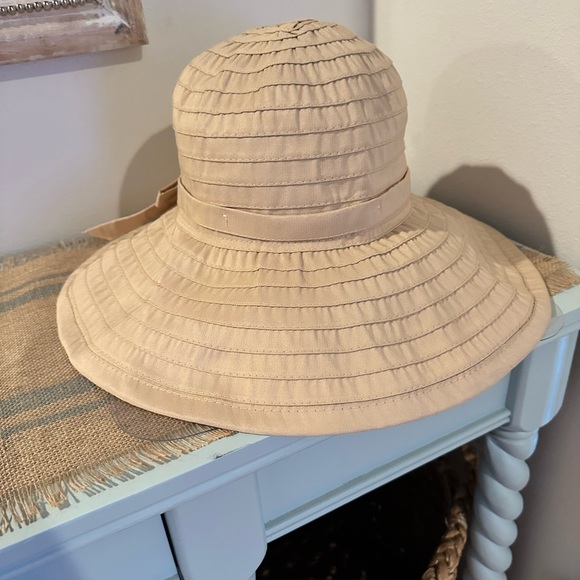 Sungrubbies Ginger Wide Brim Packable Sun Hat Size XL Wheat / Tan - Picture 4 of 10